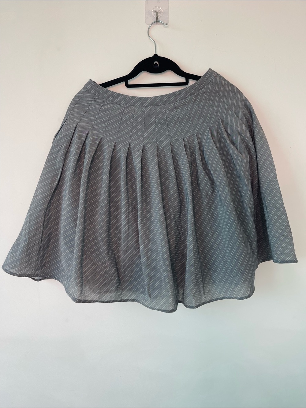 Banana Republic Gray Pinstripe Midi Skirt